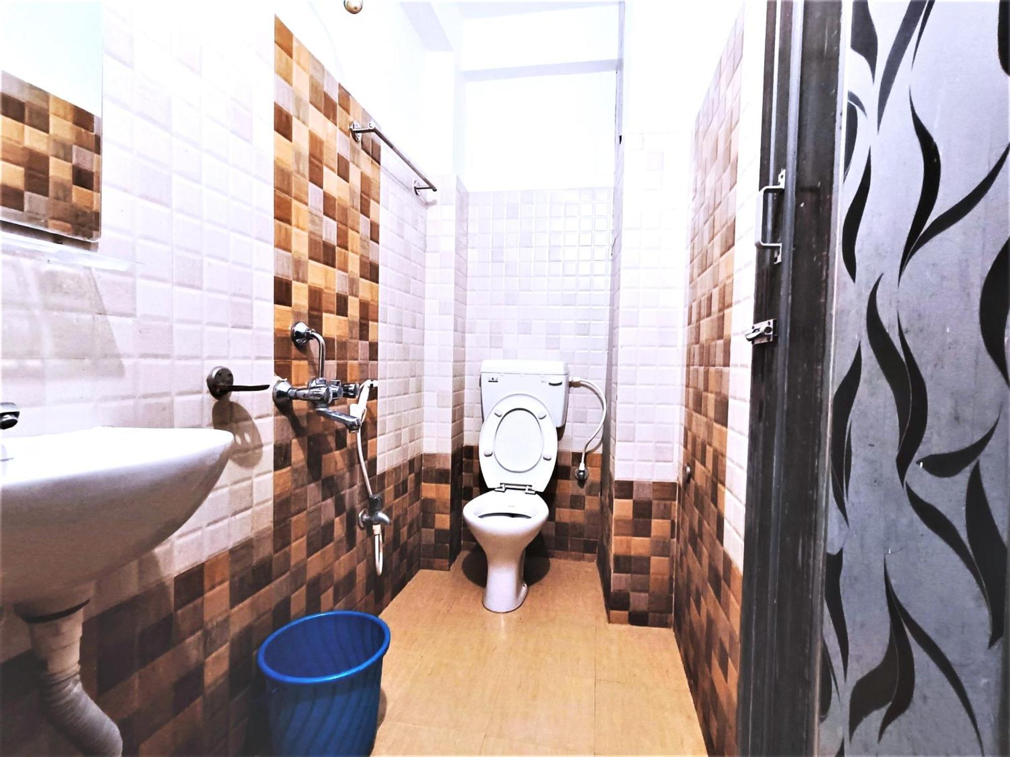 Goroomgo Krishna Residency Puri Near Sea Beach - Spacious Room With Excellent Service Awarded - Best Seller Eksteriør billede
