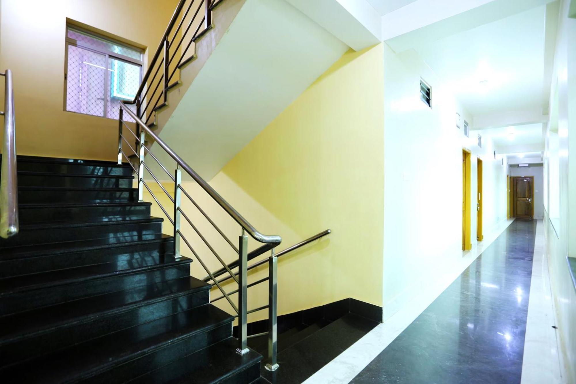 Goroomgo Krishna Residency Puri Near Sea Beach - Spacious Room With Excellent Service Awarded - Best Seller Eksteriør billede