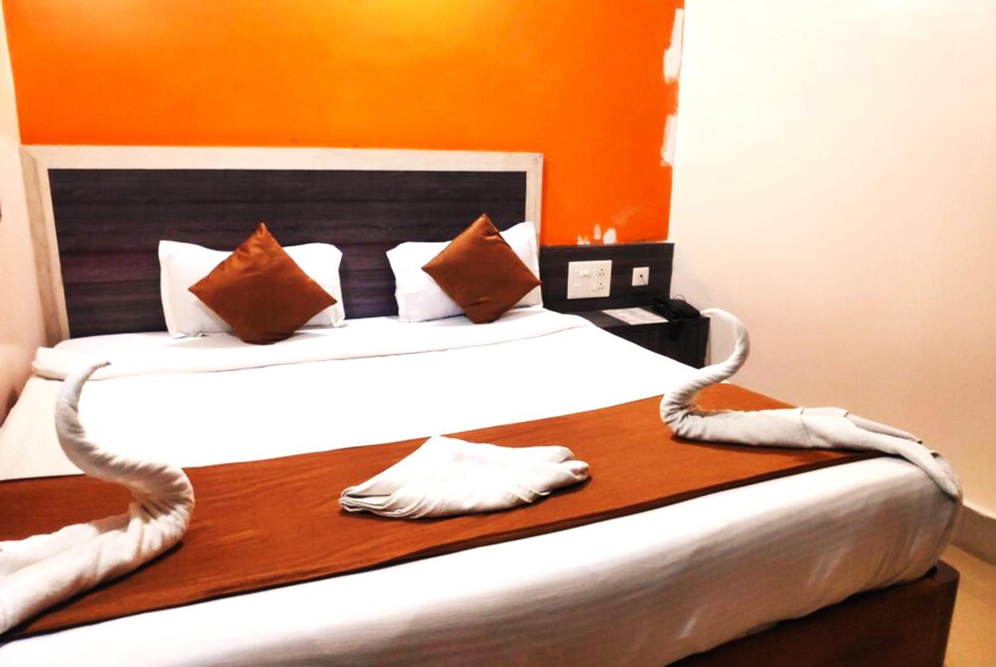 Goroomgo Krishna Residency Puri Near Sea Beach - Spacious Room With Excellent Service Awarded - Best Seller Eksteriør billede